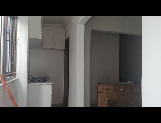 1 BEDROOM PROPERTY TO RENT IN OVERPORT